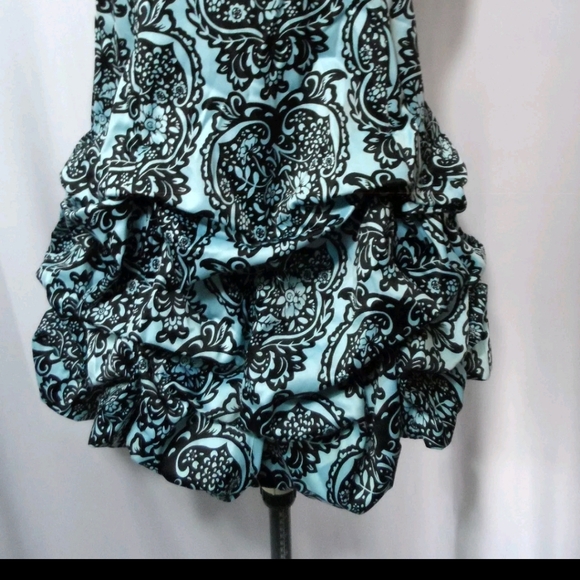RUBY ROX Formal Dress 9 M/L Black Blue Floral Fleur Empire Sweetheart Tiered HOT - Picture 5 of 8
